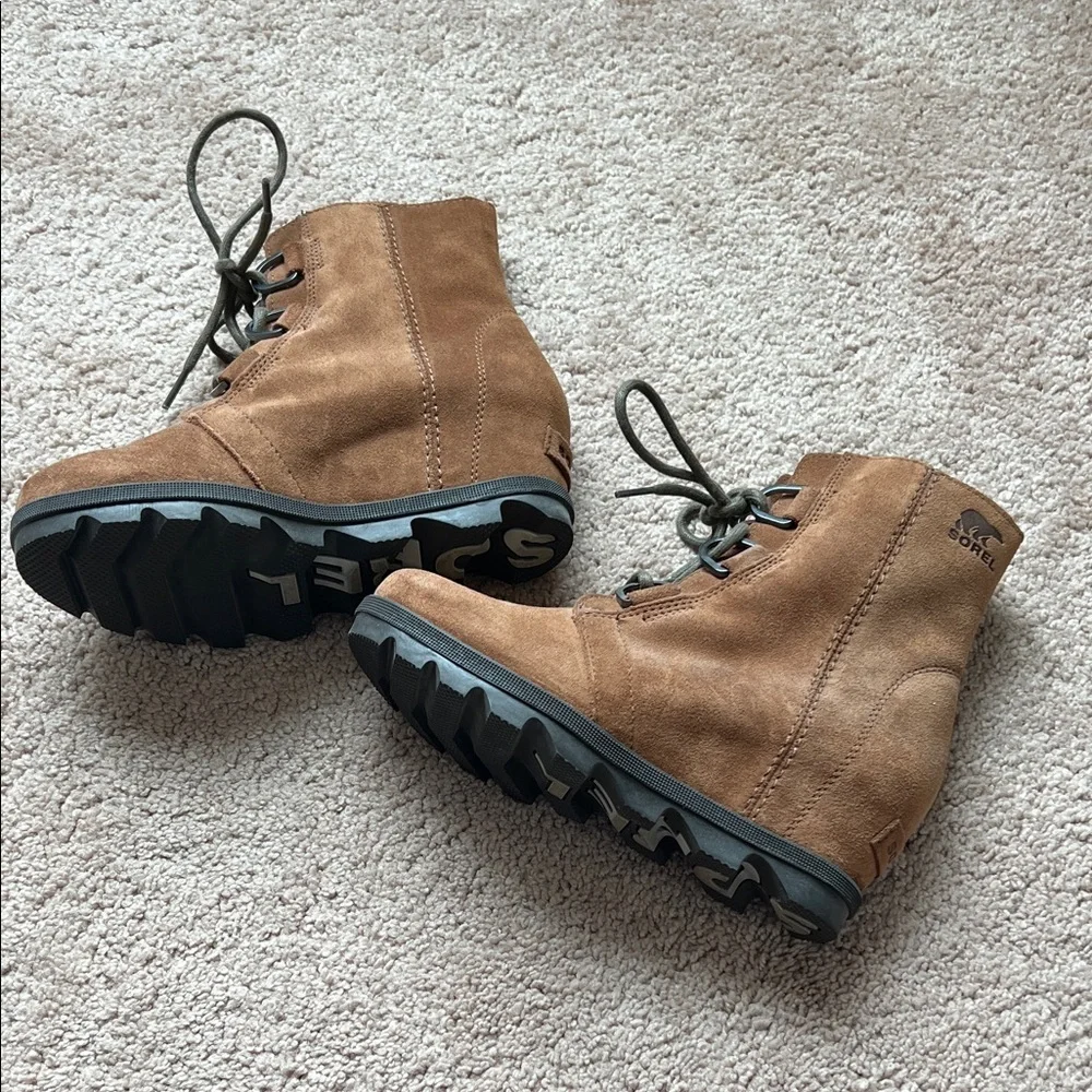 Sorel Joan of Arctic Wedge II Men's Suede Lace-Up Ankle Boots